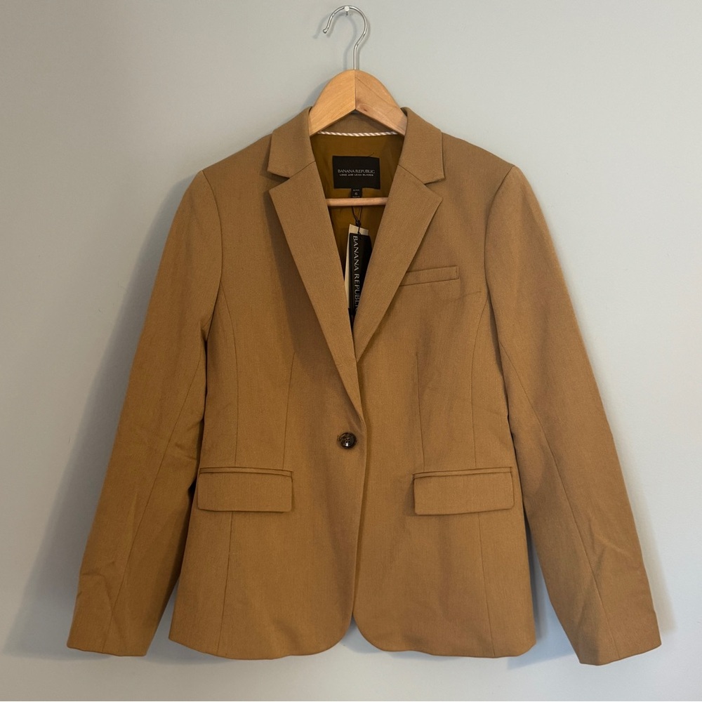 NWT Banana Republic Long and Lean Blazer